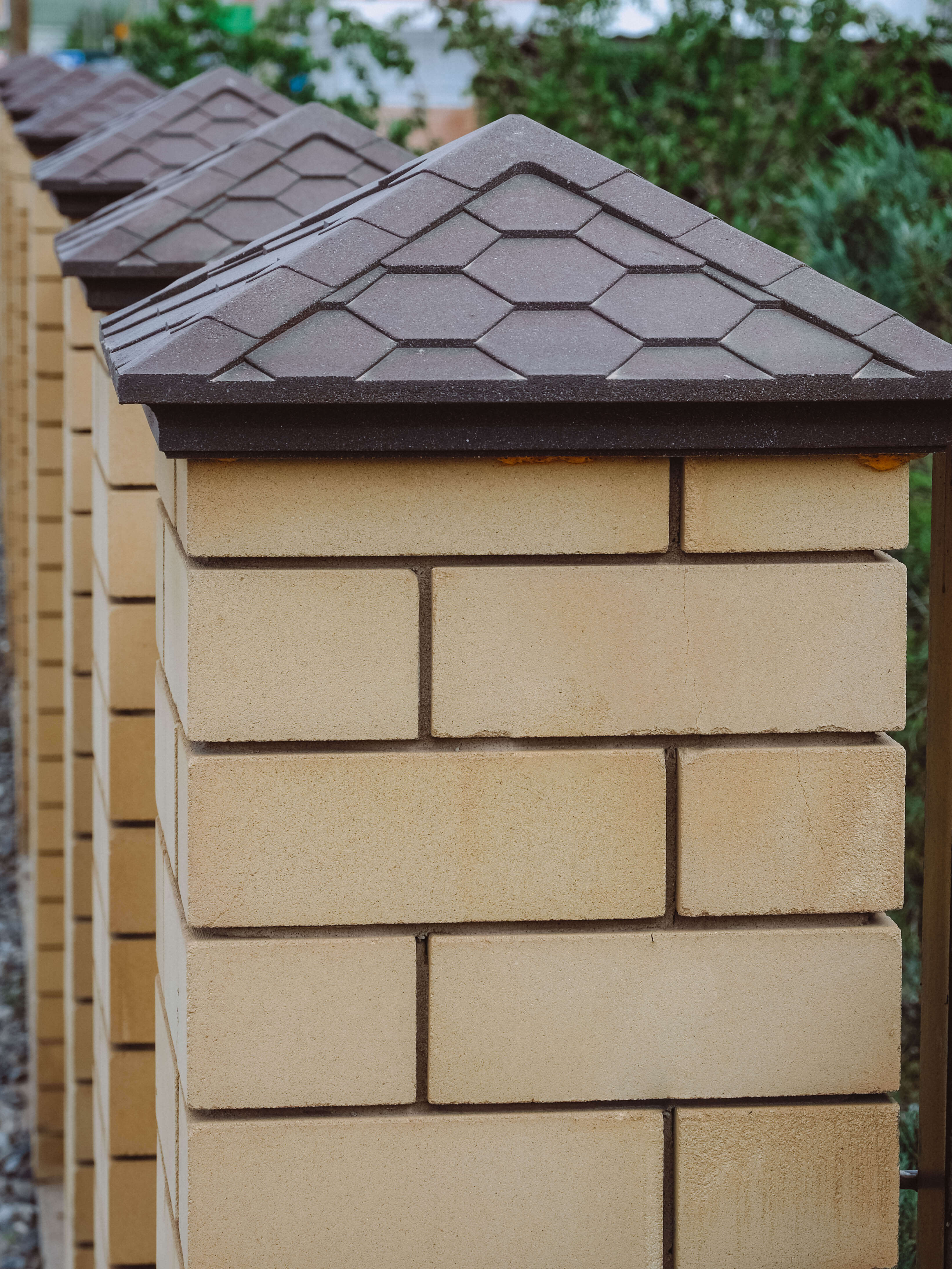 Колпак Zking Эверест Коричневый на столб 1.5х1.5 кирпича (390х390мм) в Таганроге фото